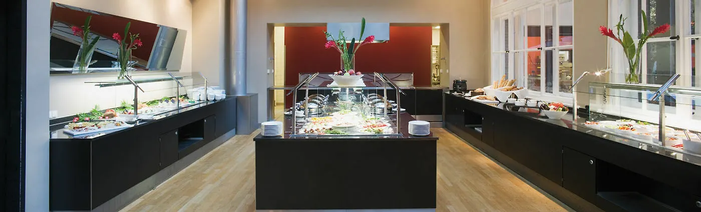 ****  Moevenpick Hotel Berlin Am Potsdamer Platz Alemanha