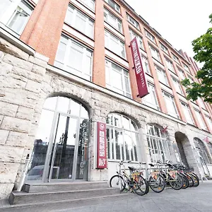 Industriepalast Albergue